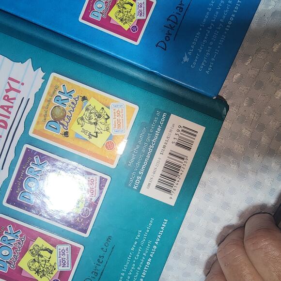 DORK DIARIES EUC SET OF 4 BOOKS - Picture 8 of 8